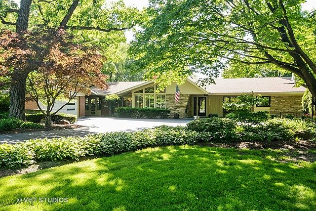 1st image of 2055 Brookdale Ln