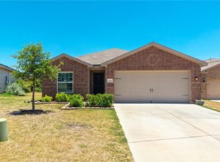 412 Farmer Ln, Jarrell, TX 76537