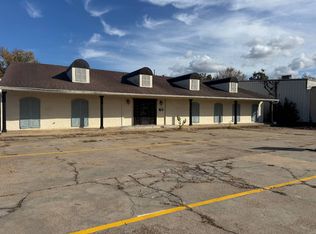 922 Highway 82 W, Greenwood, MS 38930