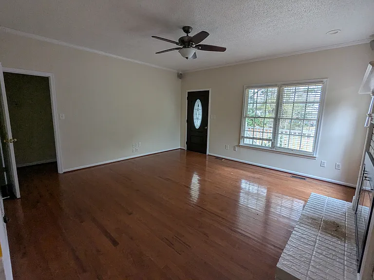 109 Highland Dr — Photo 12