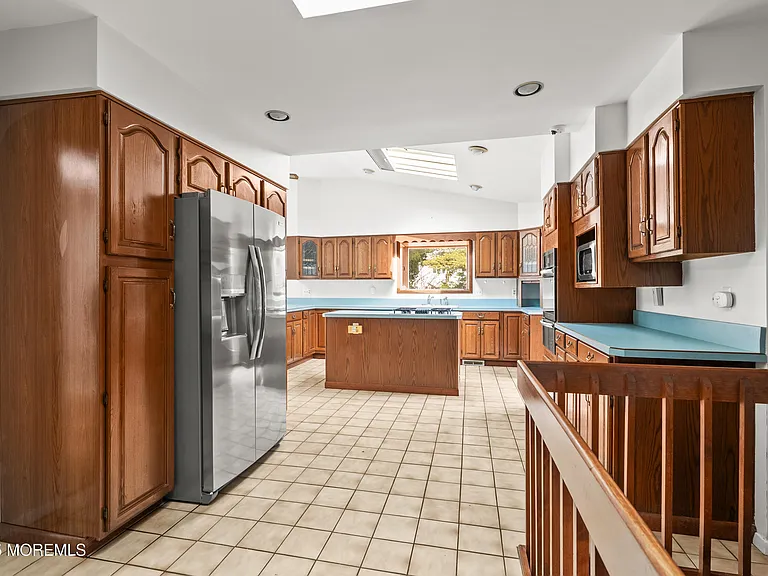 9 Abis Pl — Photo 12