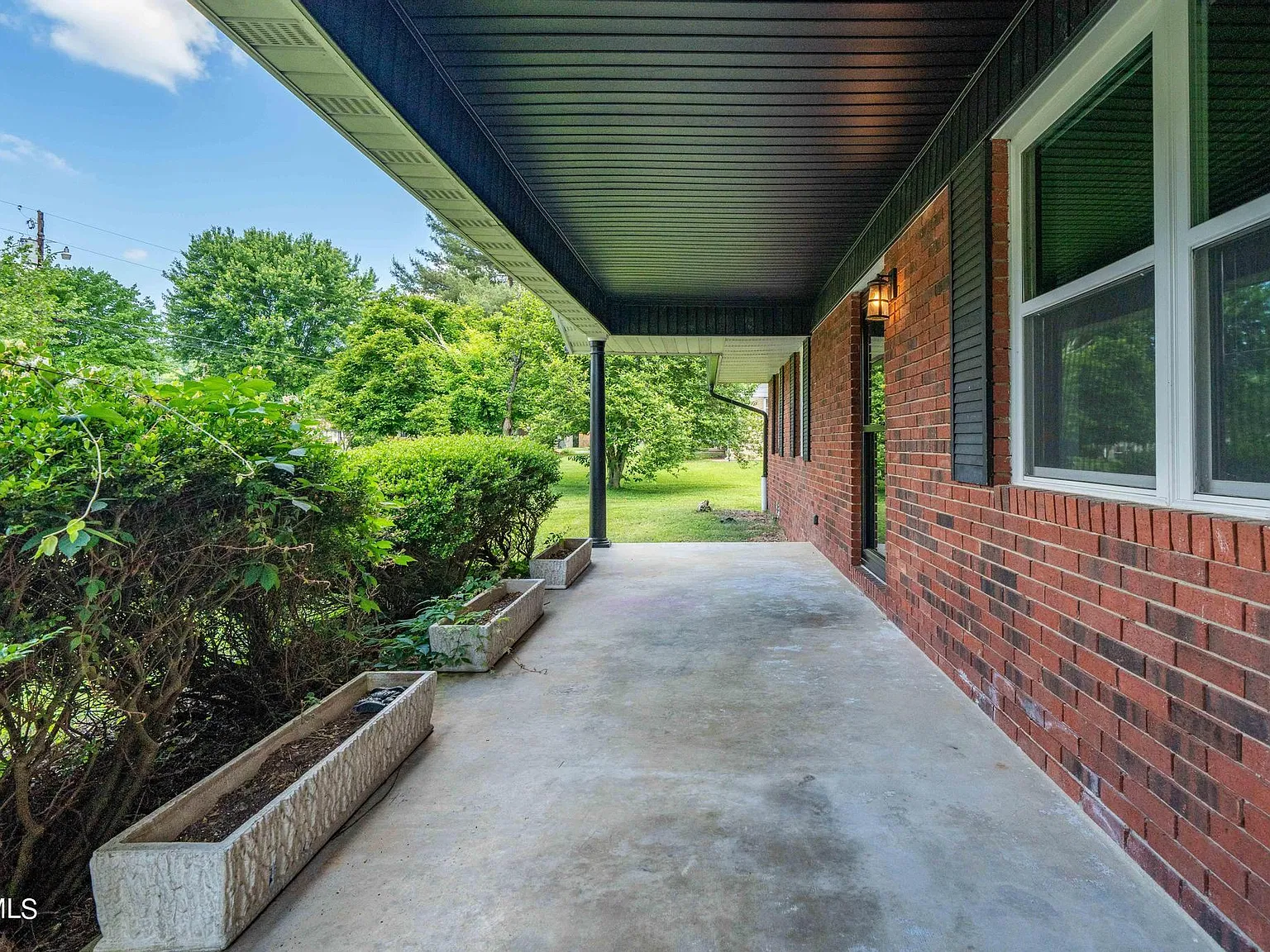 4 bed, 1680 sqft, $1,900 — Photo 3
