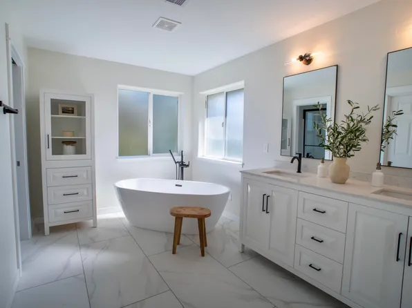 1411 SW Sturgeon Ct, Grants Pass, OR 97527