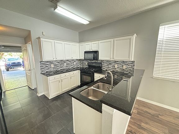 4th image of 20625 Great Laurel Ave