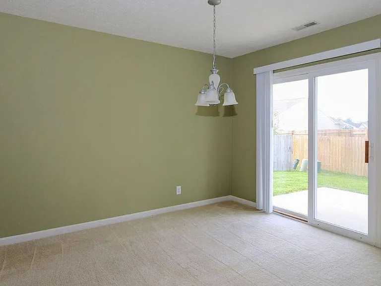 722 Elijah St — Photo 5
