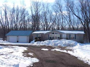 801 Steven Ave, Greenwood, WI 54437