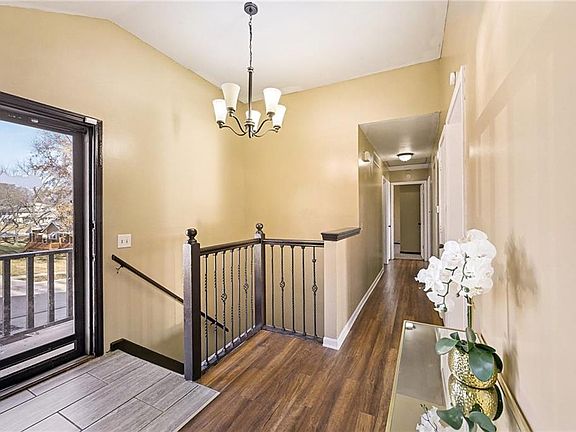 4th image of 4410 Rainbow Ct