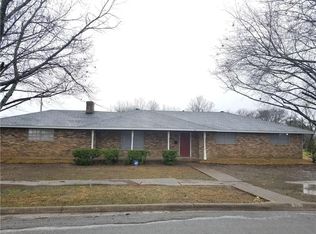 713 E 11th Ave, Corsicana, TX 75110