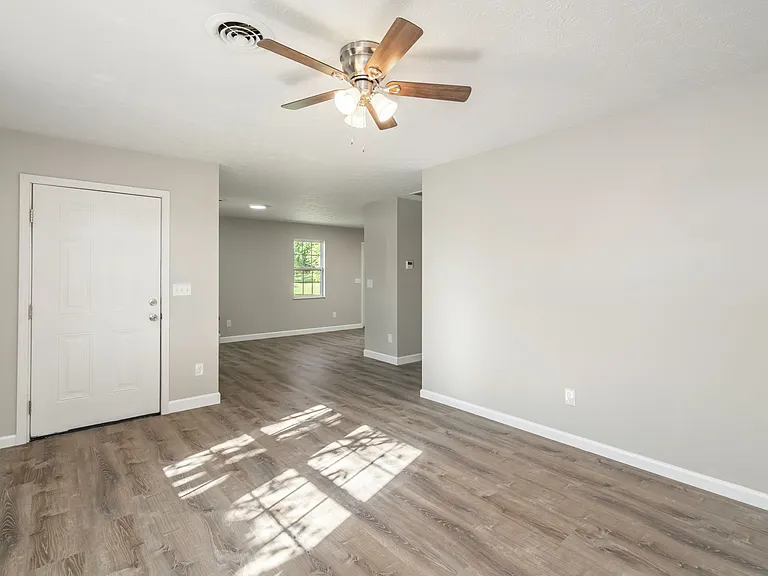 6941 Crusero Ln — Photo 7