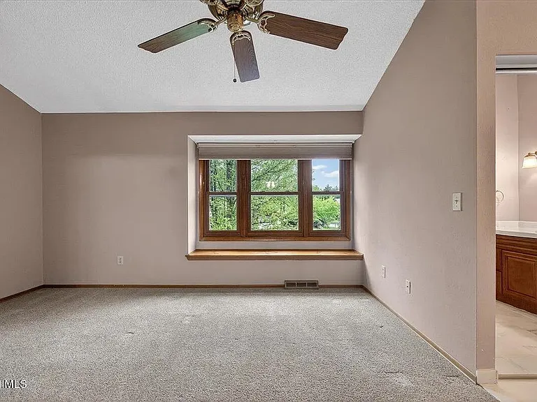112 Stoney Creek Dr — Photo 21