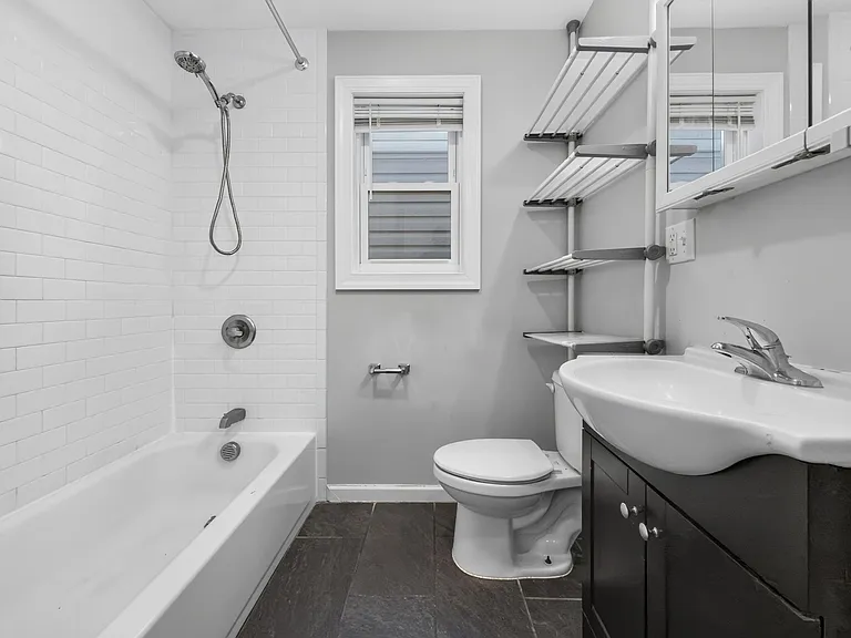 86 W 45th St #1 — Photo 16
