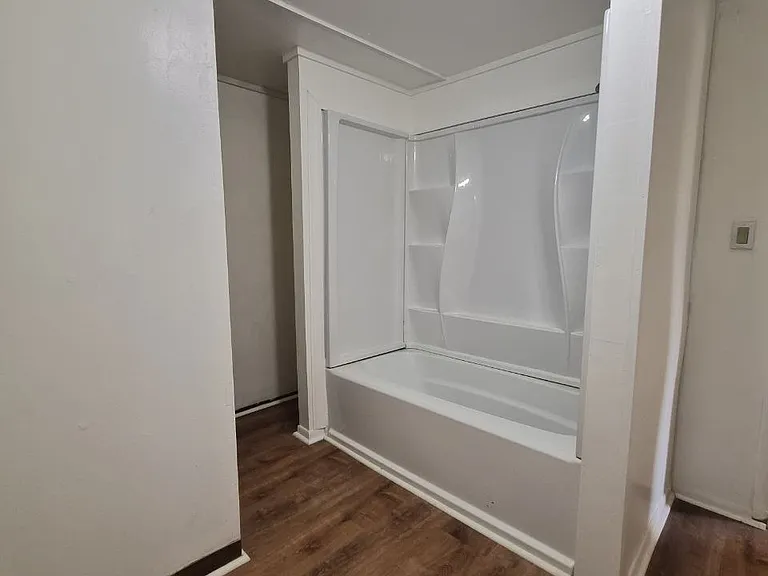 206 Allen St #2 — Photo 7