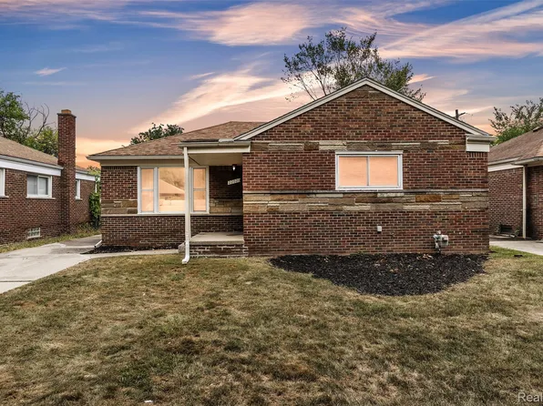 22020 Sussex Ave, Oak Park, MI 48237