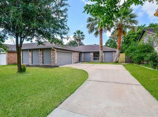 16607 Maplemont Dr, Houston, TX 77095