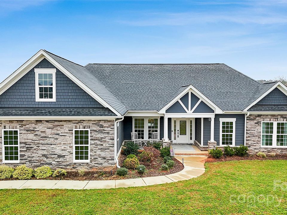 1st image of 120 Yorkshire Farms Dr