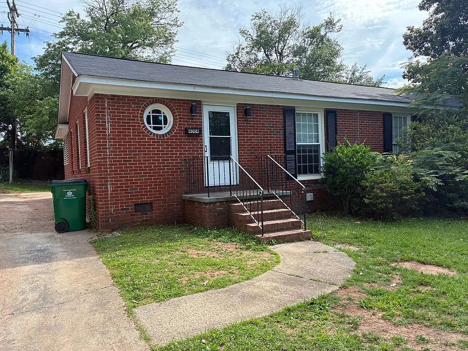 4000 Winfield Dr