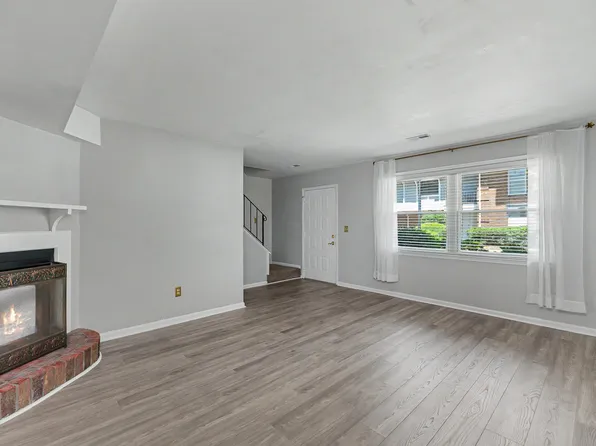 2924 Cathedral Ln, Charleston, SC 29414