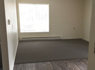 Cranberry Peak Apartments, Stratton, ME 04982