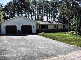 830 Tanglewood Dr, Plover, WI 54467