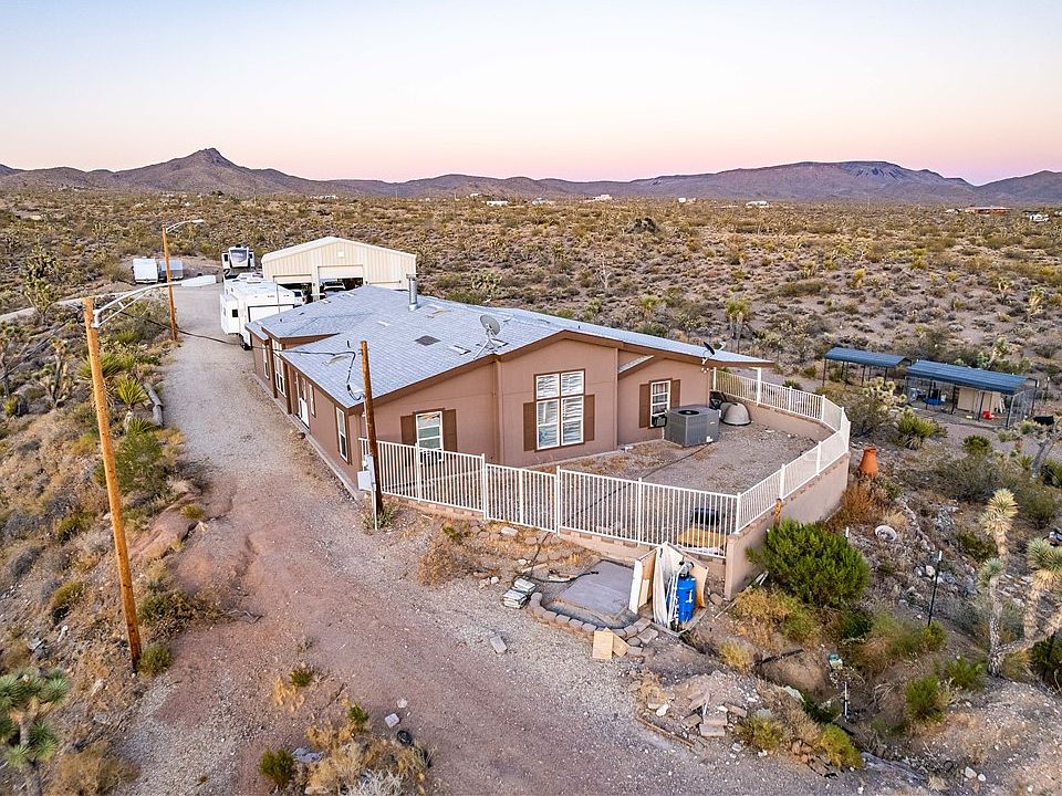 1st image of 8356 W Cordelia
