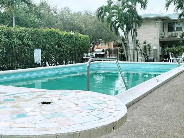 1755 NE 116th Rd #8, North Miami, FL 33181