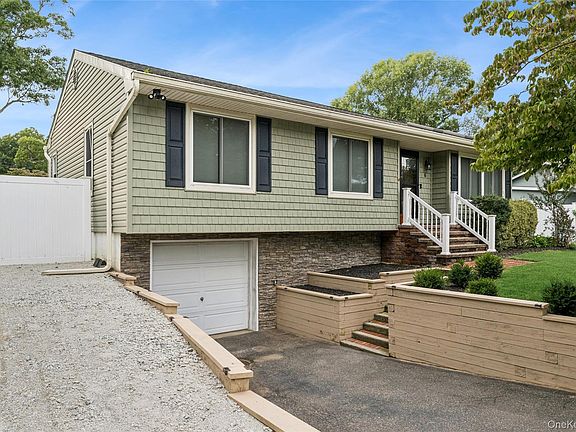 3rd image of 6 Rosewood Road