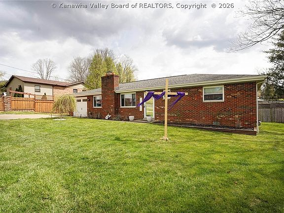 3rd image of 1 Hillcrest Dr