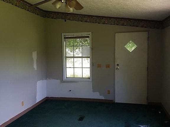 4th image of 7115 245th St E