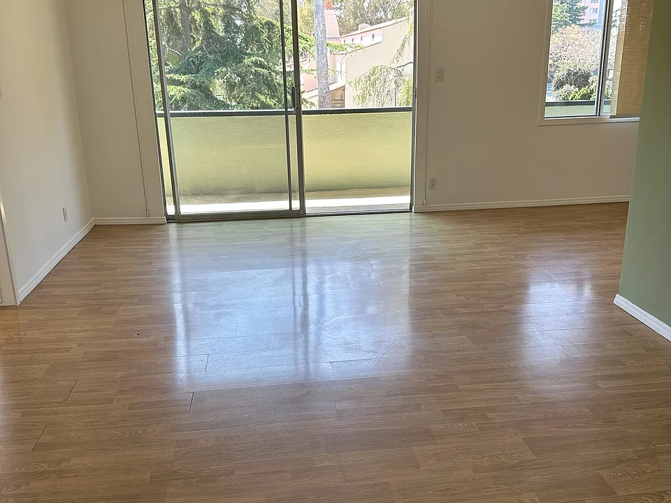 1133 Lincoln Blvd #5