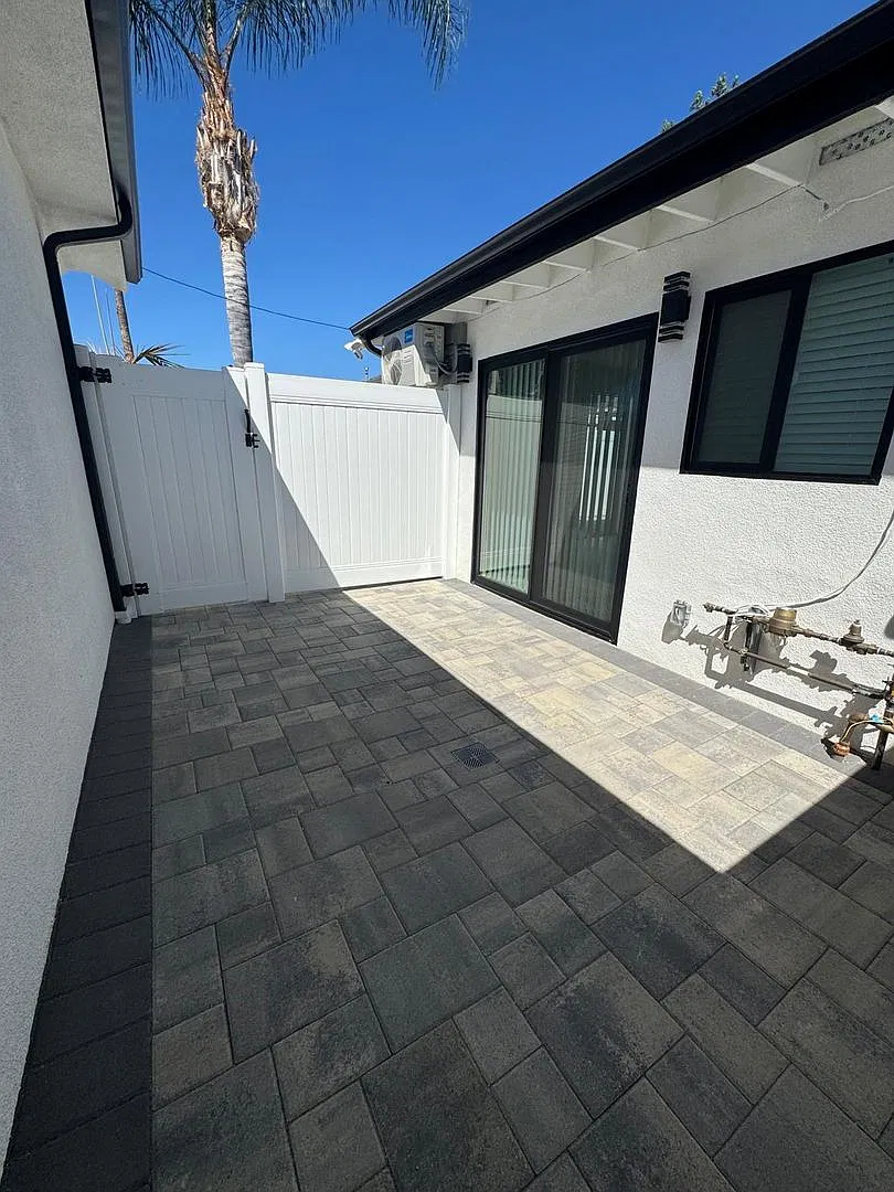7317 -7321 Garden Grove Avenue — Photo 2