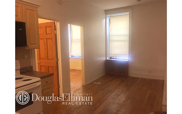 Rented by Douglas Elliman | media 36