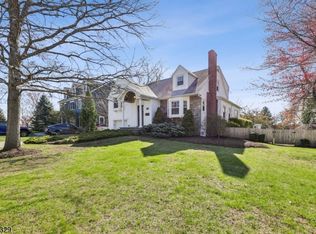 33 Sherwood Ave, Madison, NJ 07940