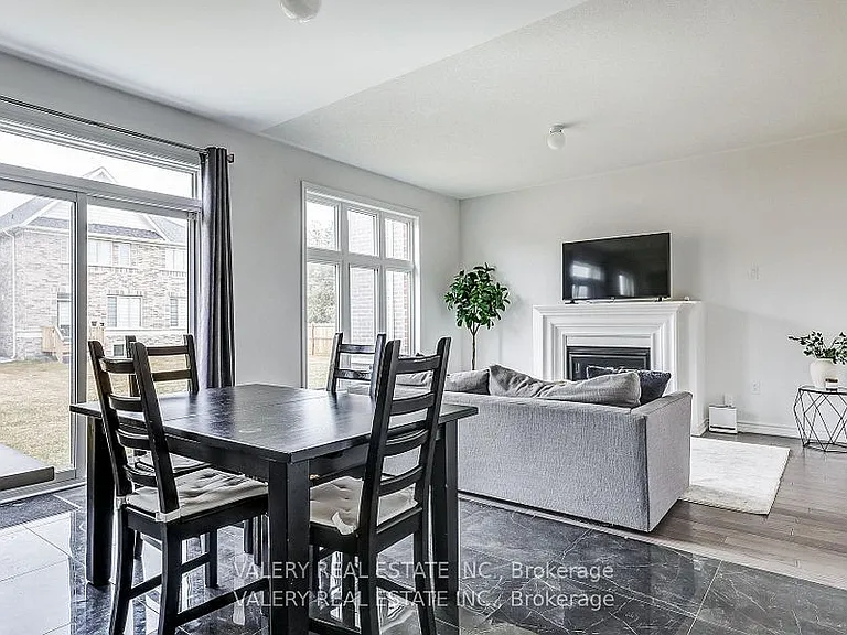26 Sam Battaglia Cres — Photo 8
