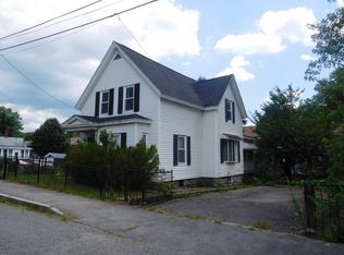 19 Juniper St, Lowell, MA 01852