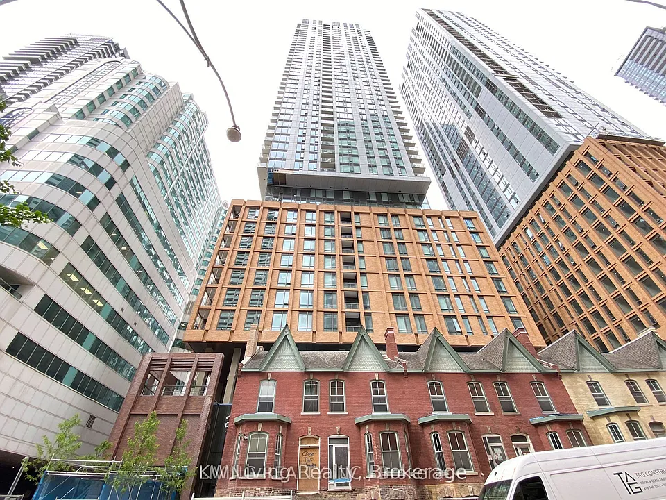 8 Widmer St #1801