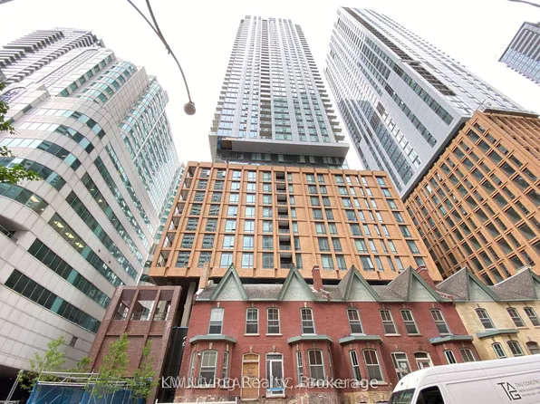 8 Widmer St, Toronto, ON