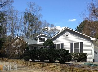 679 Kenwood Rd, Fayetteville, GA 30214