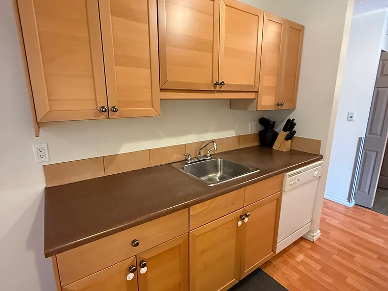 14 31st Ave NW — Photo 6