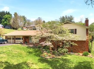 508 Lawndale Dr, Pearisburg, VA 24134