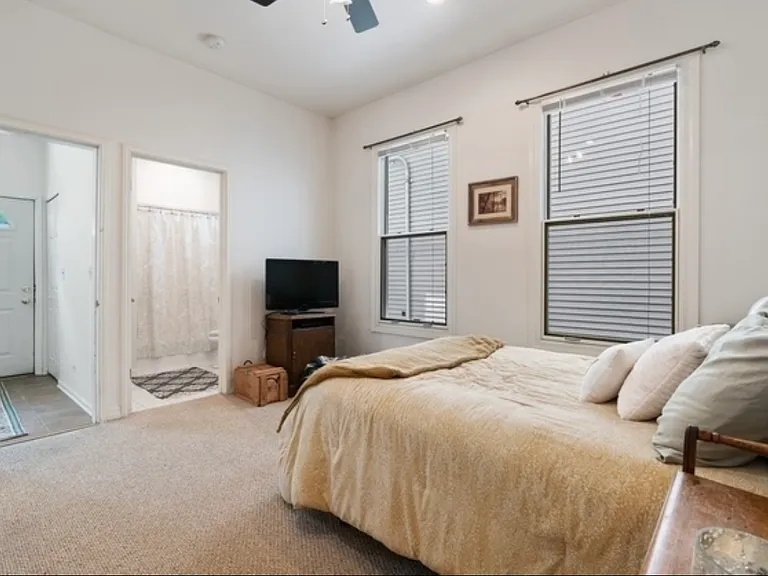 2703 N Dayton St #1 — Photo 10