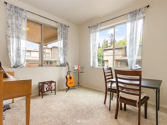 Main floor office, den, or guest bedroom. can easily be used for mom or dad if they need assisted care with the 3/4 bath in the room next to it.