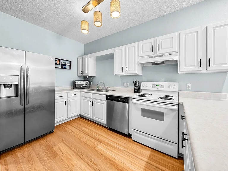 7101 Joy St #A3 — Photo 3