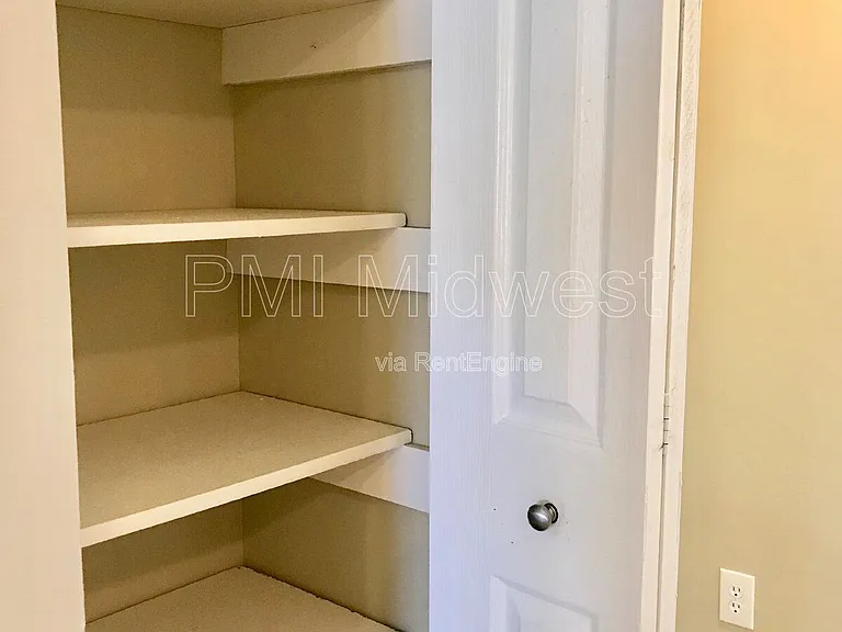 3215 Keystone Lakes Way — Photo 25