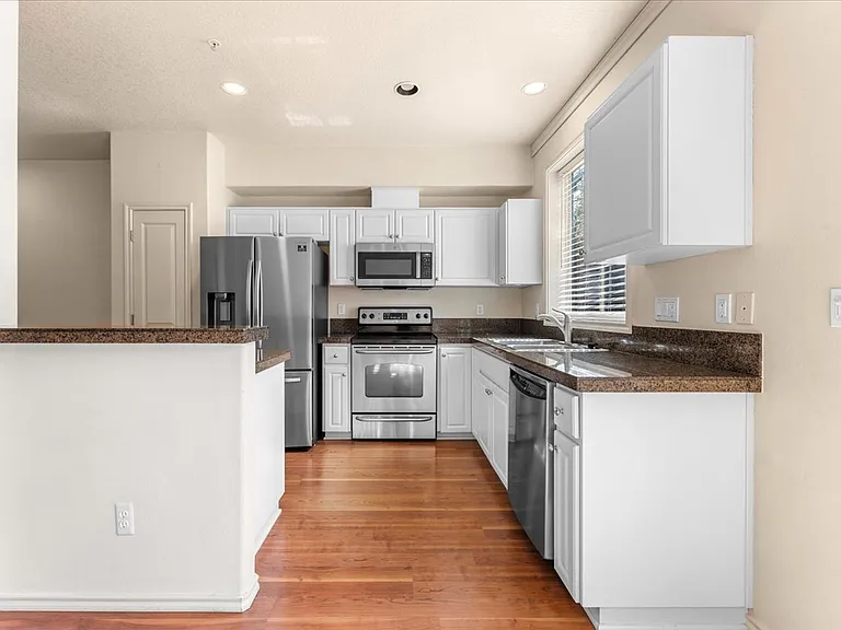 16056 NW Centine Ln — Photo 8