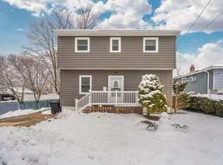 44 Lincoln Ave, Islip Terrace, NY 11752