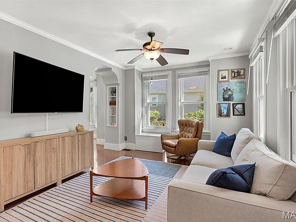 4th image of 309 Clark Ave