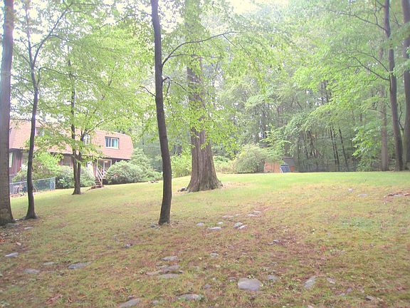 Fully Fenced Back Yard