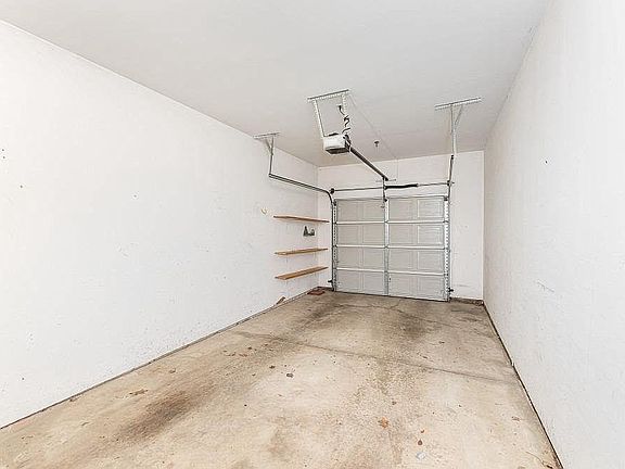 3rd image of 3332 Endsleigh Ln #1
