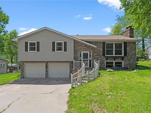 707 W Fairway Dr, Plattsburg, MO 64477