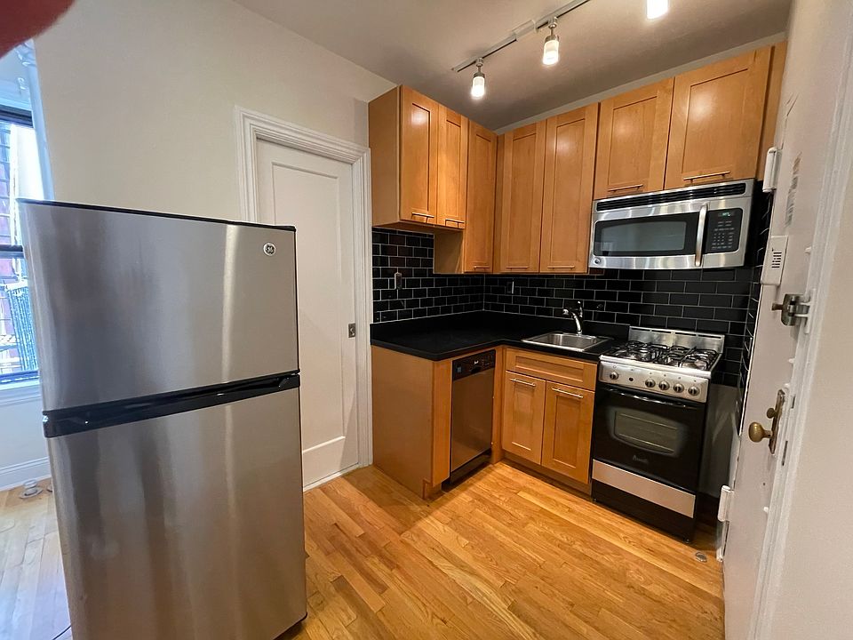 1st image of 228 Avenue B APT 11